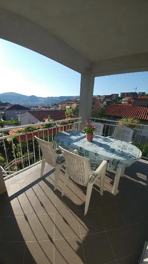 Apartment Tina Trogir