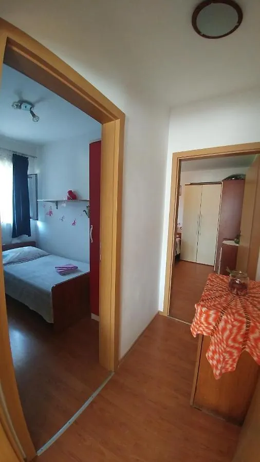 Apartment Tina Trogir 0*,